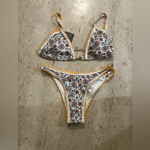 Bikinx Cheeky/Triangle Bikini Set Women’s Size Medium